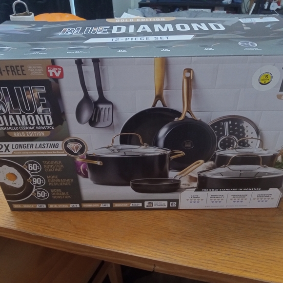 Blue Diamond 12 PC Ceramic Pots and Pans set Gold Edition - Picture 1 of 2